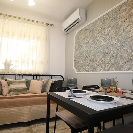 Relax With Parking Apartment *